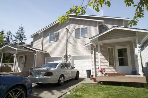 7526 Lower Ridge Rd, Everett, WA 98203 photo 1