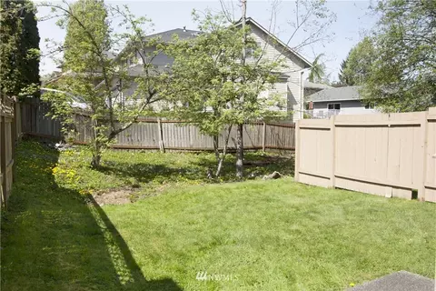 7526 Lower Ridge Rd, Everett, WA 98203 photo 3