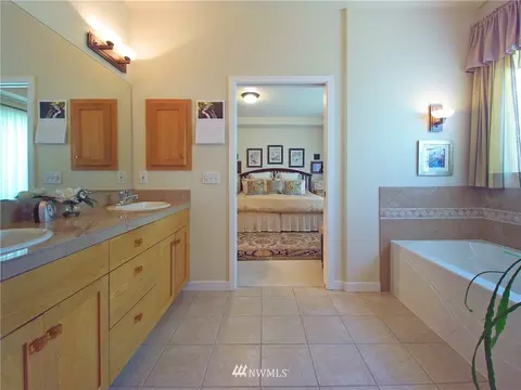 1001 New Meadows Loop, Sequim, WA 98382 photo 11