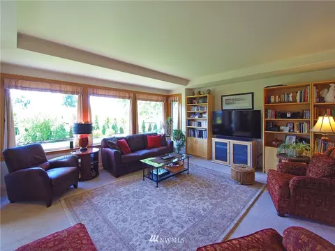 1001 New Meadows Loop, Sequim, WA 98382 photo 4