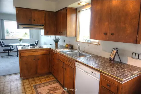 1807 Bailey Ave, Everett, WA 98203 photo 4