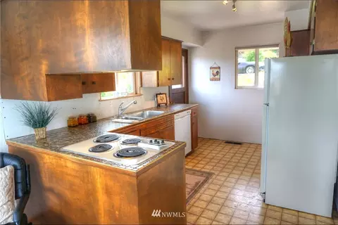 1807 Bailey Ave, Everett, WA 98203 photo 6