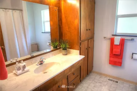 1807 Bailey Ave, Everett, WA 98203 photo 8