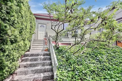 142 21st Ave E, Seattle, WA 98112 photo 2