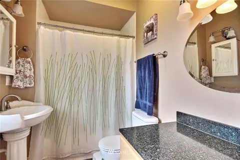 142 21st Ave E, Seattle, WA 98112 photo 16