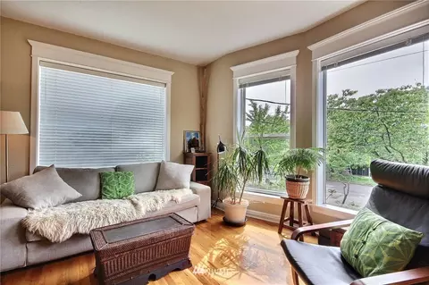 142 21st Ave E, Seattle, WA 98112 photo 5