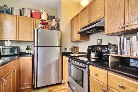 142 21st Ave E, Seattle, WA 98112 photo 9