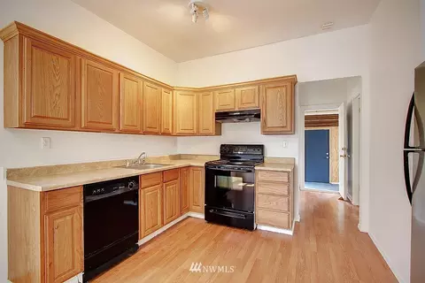 2610 Harrison, Everett, WA 98201 photo 3