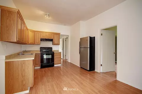 2610 Harrison, Everett, WA 98201 photo 4
