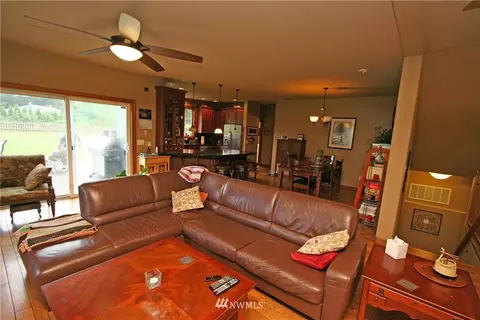 2431 Plum Tree Dr, Everson, WA 98247 photo 4