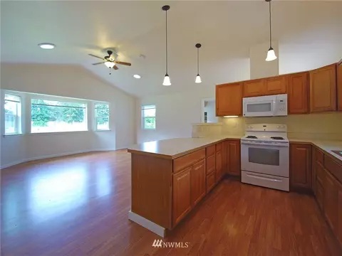 452 Grandview Dr, Sequim, WA 98382 photo 8