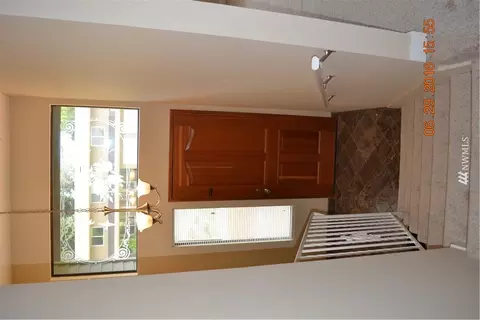 10522 NE 201st St, Bothell, WA 98011 photo 5