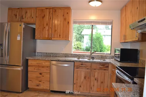 10522 NE 201st St, Bothell, WA 98011 photo 7