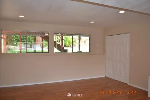 10522 NE 201st St, Bothell, WA 98011 photo 18