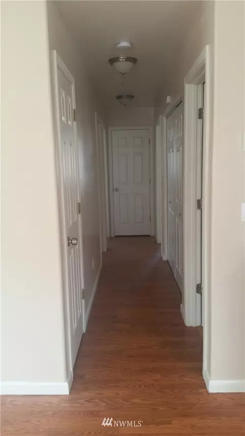 1011 8th, Longview, WA 98632 photo 8