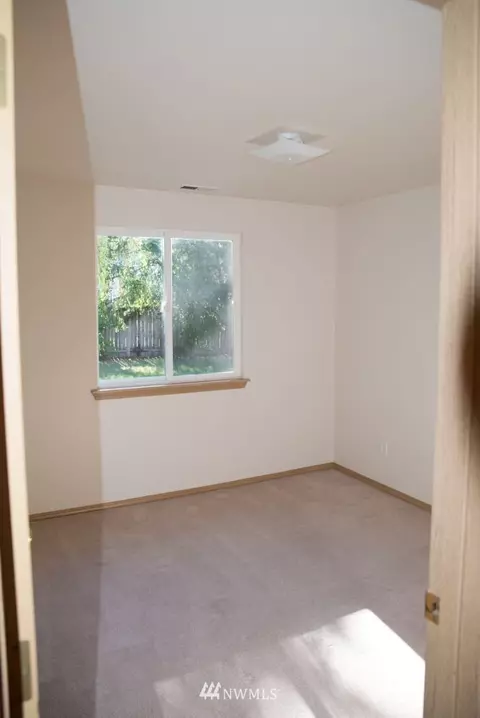 1403 Mellinger Ave NW, Orting, WA 98360 photo 17
