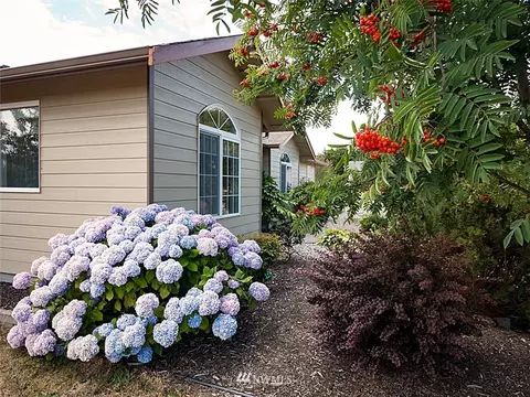 1136 E Anderson Rd, Sequim, WA 98382 photo 2