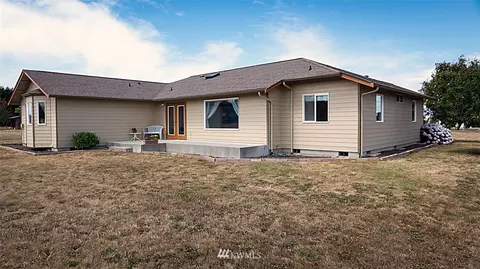 1136 E Anderson Rd, Sequim, WA 98382 photo 3