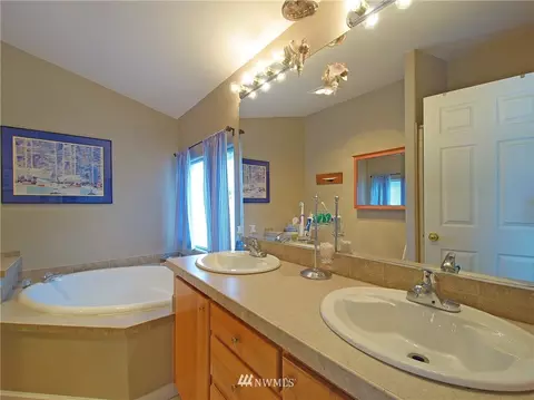 321 Towne Rd, Sequim, WA 98382 photo 7