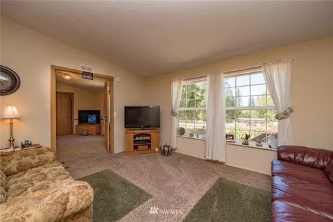 335 S Solmar Dr, Sequim, WA 98382 photo 9