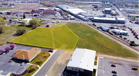 Nka Terrace Heights Dr, Yakima, WA 98901