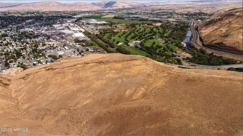 tbd Lookout Point Dr, Selah, WA 98942