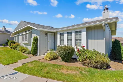 3102 Redwood Way #20, Yakima, WA 98902