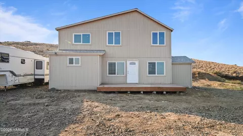 5050 Bohoskey Dr, Yakima, WA 98901