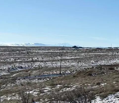 Nna Box Canyon Rd, Selah, WA 98942