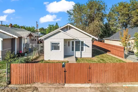 1411 Garfield Ave, Yakima, WA 98902