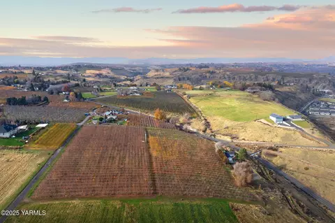 Nka Green Ridge Dr, Yakima, WA 98908