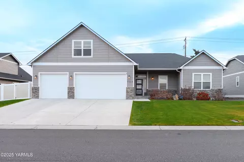 7310 Whitman Ave, Yakima, WA 98903