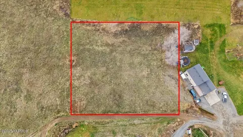 Nka Lynwood Ln, Selah, WA 98942