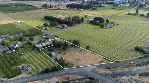 90319033 Old Naches Hwy, Naches, WA 98937