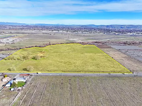 Na Ahtanum Rd, Yakima, WA 98903