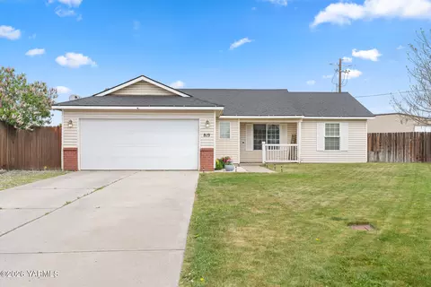 819 Jessica Ct, Grandview, WA 98930