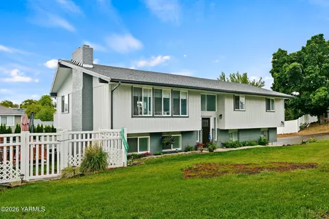 7508 Conover Dr, Yakima, WA 98908