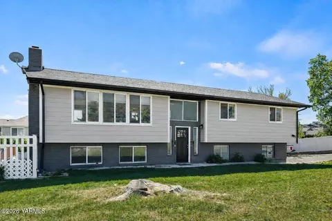7508 Conover Dr, Yakima, WA 98908