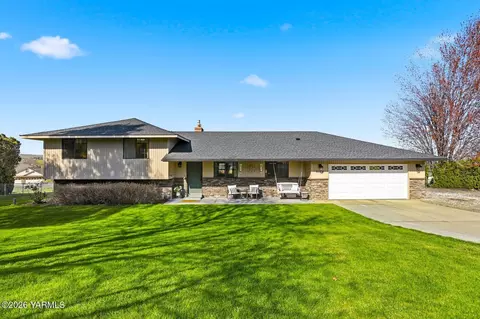 7801 W King St, Yakima, WA 98908