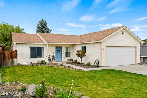 7601 Glacier Way, Yakima, WA 98908