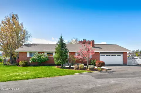 6210 W Yakima Ave, Yakima, WA 98908