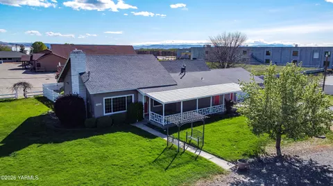 270 Cheyne Rd, Zillah, WA 98953