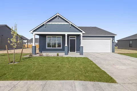 313 Amberly Ave, Grandview, WA 98930