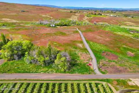 13201 Marble Rd, Yakima, WA 98908