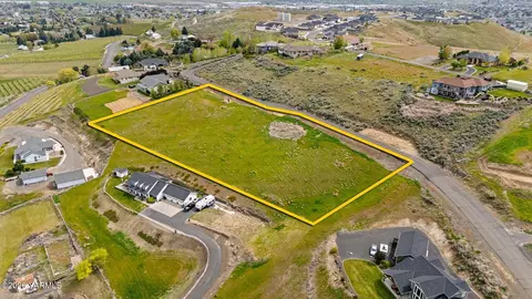 Nka Mcgonagle/marisa Hill Dr, Selah, WA 98942