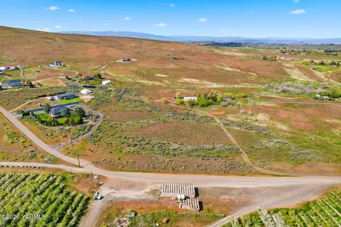 13511 Marble Rd, Yakima, WA 98908