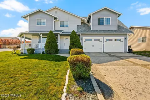 1600 W Orchard Ave, Selah, WA 98942