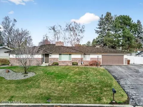 3805 Richey Rd, Yakima, WA 98902
