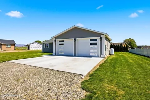 Other - 1004 6th Ave, Granger, WA 98932 photo 11 of 12