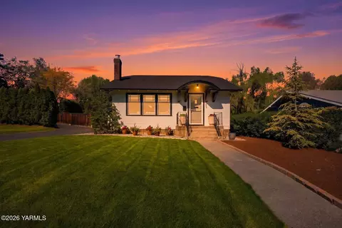 208 N 23rd Ave, Yakima, WA 98902